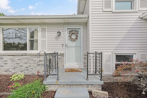 Tiny photo for 5576 Forest Green Drive, Toledo, OH 43615 (MLS # 10014369)