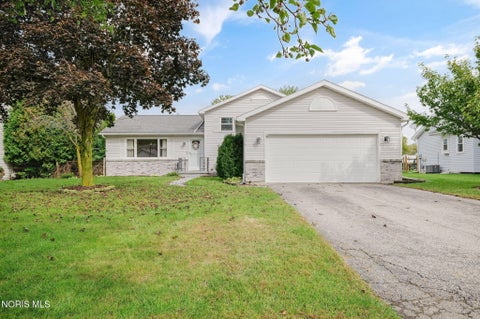 Tiny photo for 5576 Forest Green Drive, Toledo, OH 43615 (MLS # 10014369)