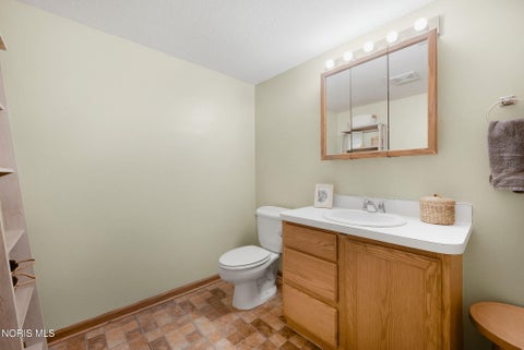 Tiny photo for 5576 Forest Green Drive, Toledo, OH 43615 (MLS # 10014369)