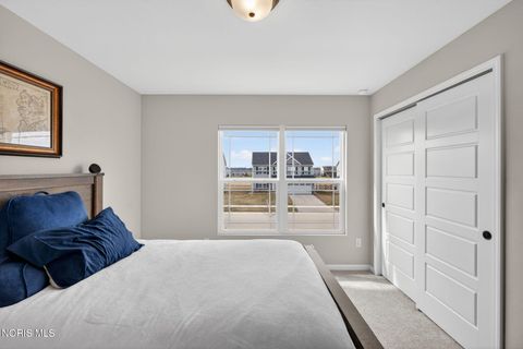 Tiny photo for 151 Valley Hall Drive, Perrysburg, OH 43551 (MLS # 10006572)