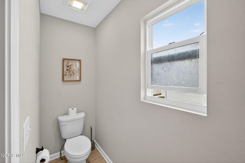 Tiny photo for 151 Valley Hall Drive, Perrysburg, OH 43551 (MLS # 10006572)