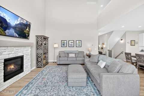 Tiny photo for 151 Valley Hall Drive, Perrysburg, OH 43551 (MLS # 10006572)