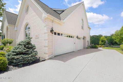 Tiny photo for 602 Laguna Point, Holland, OH 43528 (MLS # 10009406)