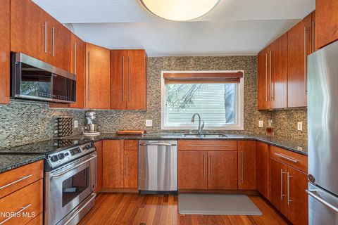 Tiny photo for 3809 Farmbrook Drive, Sylvania, OH 43560 (MLS # 10007475)