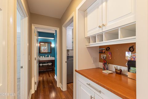 Tiny photo for 3809 Farmbrook Drive, Sylvania, OH 43560 (MLS # 10007475)