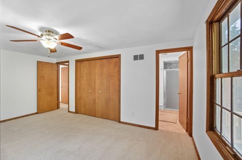 Tiny photo for 1054 Bourgogne Avenue, Bowling Green, OH 43402 (MLS # 10000070)