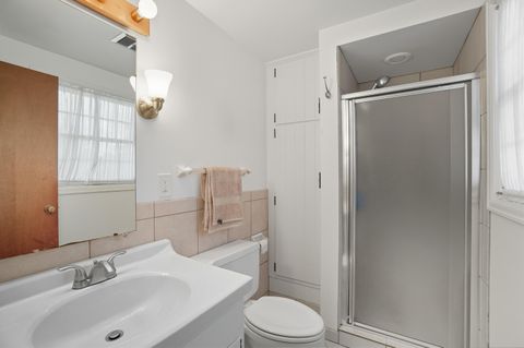 Tiny photo for 1054 Bourgogne Avenue, Bowling Green, OH 43402 (MLS # 10000070)