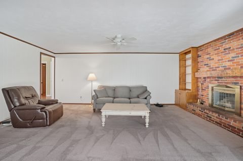 Tiny photo for 1054 Bourgogne Avenue, Bowling Green, OH 43402 (MLS # 10000070)