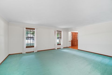 Tiny photo for 1054 Bourgogne Avenue, Bowling Green, OH 43402 (MLS # 10000070)