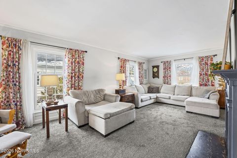 Tiny photo for 315 Fairlawn Place, Findlay, OH 45840 (MLS # 10003450)