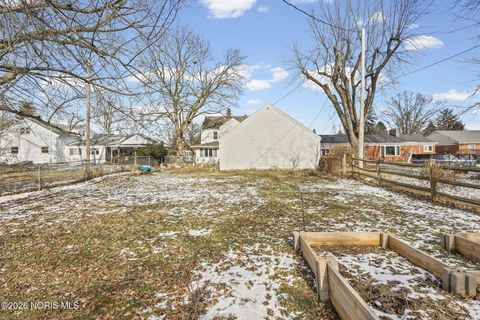 Tiny photo for 315 Fairlawn Place, Findlay, OH 45840 (MLS # 10003450)