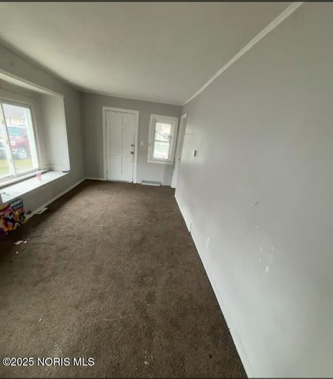 Tiny photo for 2433 Paradise Avenue, Toledo, OH 43613 (MLS # 10008421)