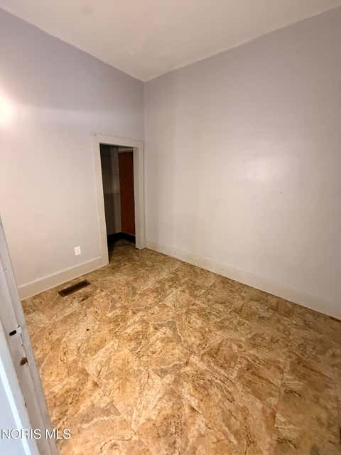 Tiny photo for 1219 Yates Street, Toledo, OH 43608 (MLS # 10008860)