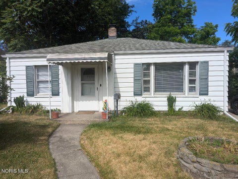 Homes For Sale - 5121 Adella Street<br/> Lucas County, Toledo, OH 43613