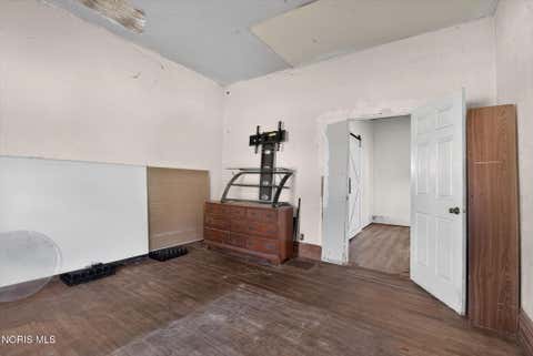 Tiny photo for 2170 Broadway Street, Toledo, OH 43609 (MLS # 10011589)