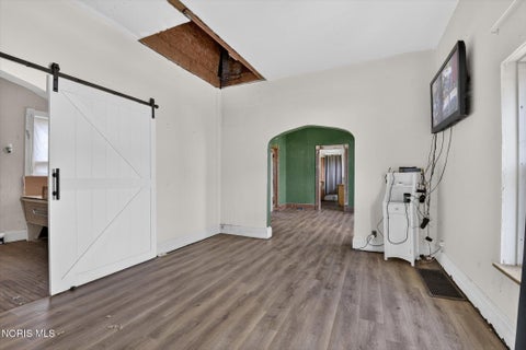 Tiny photo for 2170 Broadway Street, Toledo, OH 43609 (MLS # 10011589)