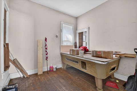 Tiny photo for 2170 Broadway Street, Toledo, OH 43609 (MLS # 10011589)