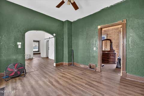 Tiny photo for 2170 Broadway Street, Toledo, OH 43609 (MLS # 10011589)