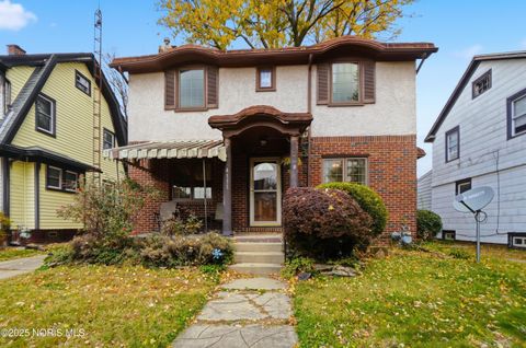 Photo of 4111 Carthage Road, Toledo, OH 43612 (MLS # 10001106)