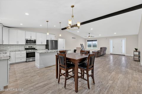 Tiny photo for 10130 Linwood Road, Bowling Green, OH 43402 (MLS # 10001901)