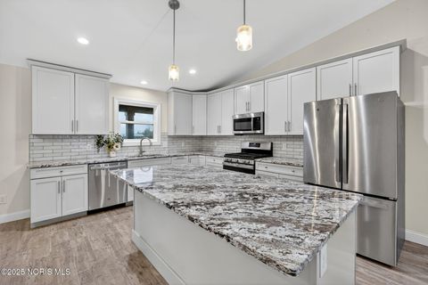 Tiny photo for 10130 Linwood Road, Bowling Green, OH 43402 (MLS # 10001901)