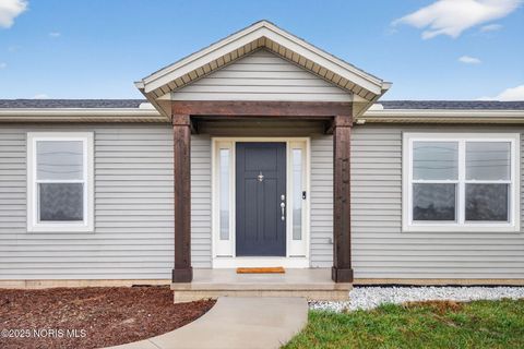 Tiny photo for 10130 Linwood Road, Bowling Green, OH 43402 (MLS # 10001901)