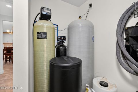 Tiny photo for 10130 Linwood Road, Bowling Green, OH 43402 (MLS # 10001901)