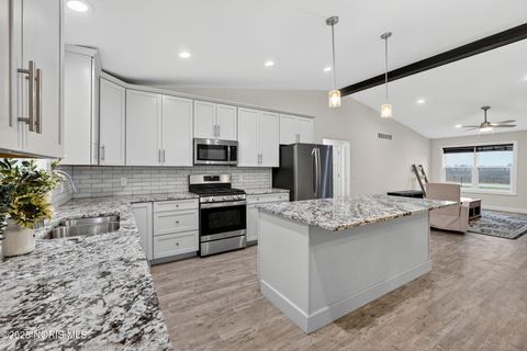 Tiny photo for 10130 Linwood Road, Bowling Green, OH 43402 (MLS # 10001901)