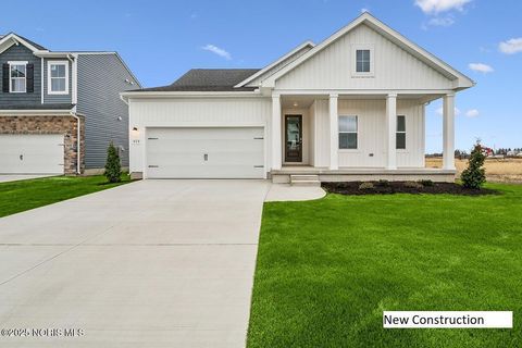 Photo of 939 Darter Drive, Bowling Green, OH 43402 (MLS # 6135956)