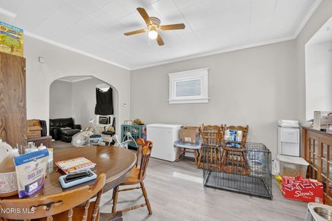 Tiny photo for 1014 Berdan Avenue, Toledo, OH 43612 (MLS # 10010862)