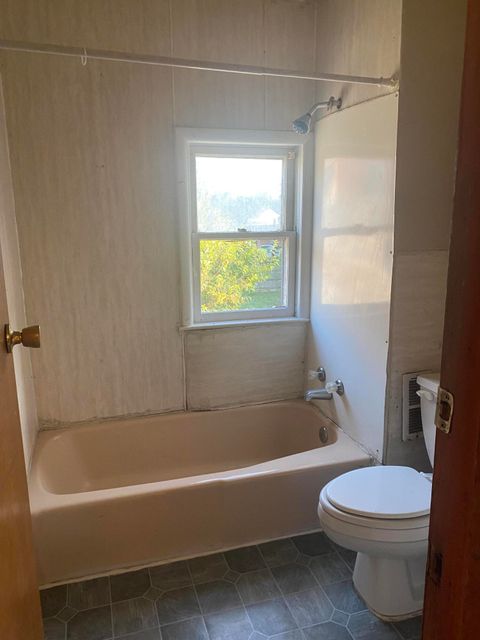 Tiny photo for 1238 N Ontario Street, Toledo, OH 43604 (MLS # 10000101)