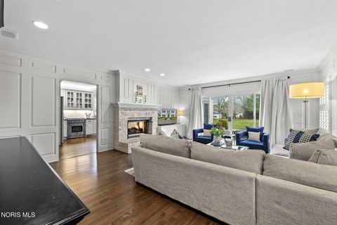 Tiny photo for 2630 Westchester Road, Ottawa Hills, OH 43615 (MLS # 10006003)