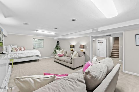 Tiny photo for 2630 Westchester Road, Ottawa Hills, OH 43615 (MLS # 10006003)