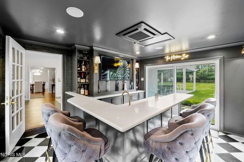 Tiny photo for 2630 Westchester Road, Ottawa Hills, OH 43615 (MLS # 10006003)