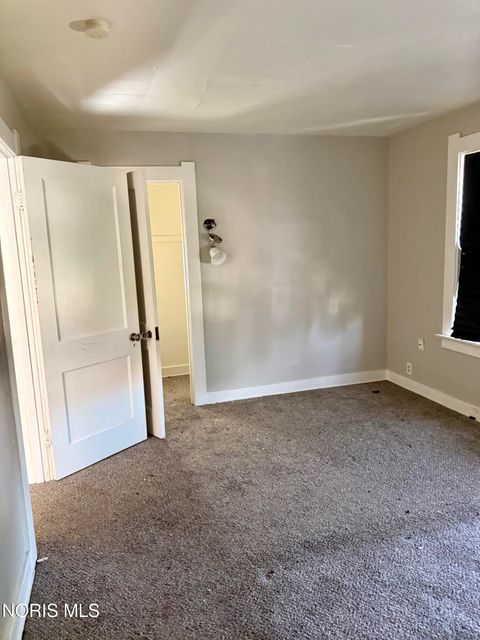 Tiny photo for 3337 Parkwood Avenue, Toledo, OH 43610 (MLS # 10010952)