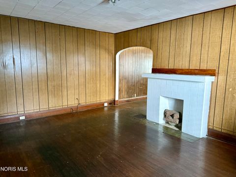 Tiny photo for 3337 Parkwood Avenue, Toledo, OH 43610 (MLS # 10010952)