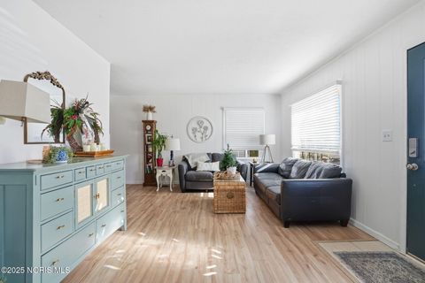 Tiny photo for 228 E Edgar Avenue, Findlay, OH 45840 (MLS # 10001936)