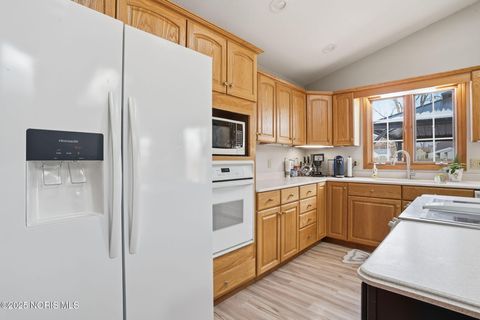 Tiny photo for 228 E Edgar Avenue, Findlay, OH 45840 (MLS # 10001936)