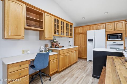 Tiny photo for 228 E Edgar Avenue, Findlay, OH 45840 (MLS # 10001936)