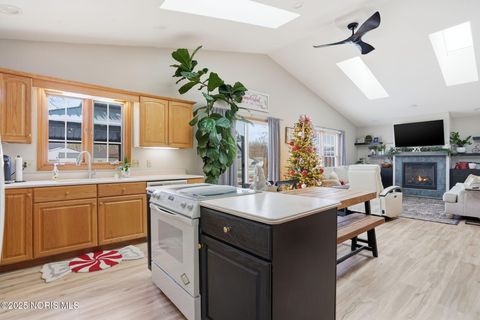 Tiny photo for 228 E Edgar Avenue, Findlay, OH 45840 (MLS # 10001936)