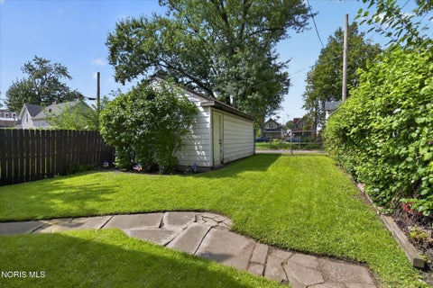 Tiny photo for 817 Yates Street, Toledo, OH 43608 (MLS # 10013300)