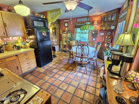 Tiny photo for 2303 Bahiamar Road, Toledo, OH 43611 (MLS # 10012259)