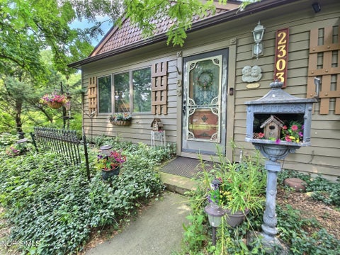 Tiny photo for 2303 Bahiamar Road, Toledo, OH 43611 (MLS # 10012259)