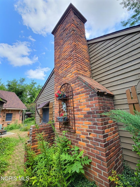 Tiny photo for 2303 Bahiamar Road, Toledo, OH 43611 (MLS # 10012259)