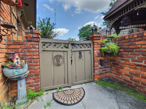 Tiny photo for 2303 Bahiamar Road, Toledo, OH 43611 (MLS # 10012259)
