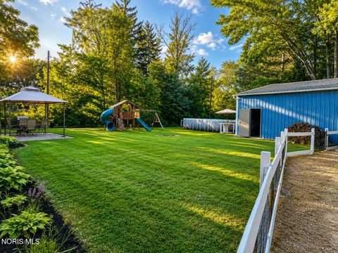 Tiny photo for 23393 W Centerfield Drive, Genoa, OH 43430 (MLS # 10011092)