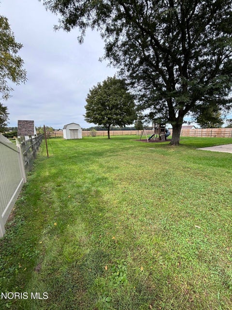 Tiny photo for 640 N Fostoria Road, Northwood, OH 43619 (MLS # 10014242)