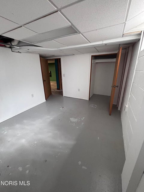 Tiny photo for 640 N Fostoria Road, Northwood, OH 43619 (MLS # 10014242)