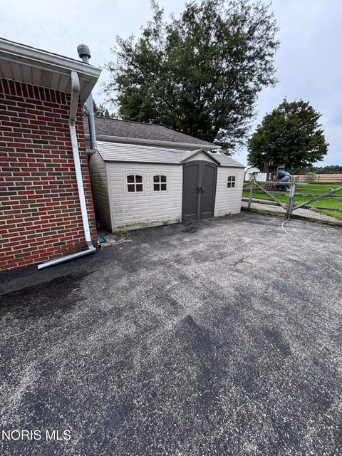 Tiny photo for 640 N Fostoria Road, Northwood, OH 43619 (MLS # 10014242)