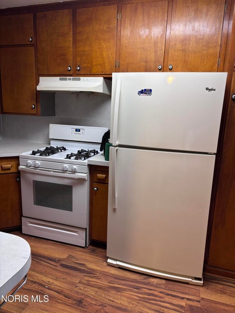 Tiny photo for 640 N Fostoria Road, Northwood, OH 43619 (MLS # 10014242)